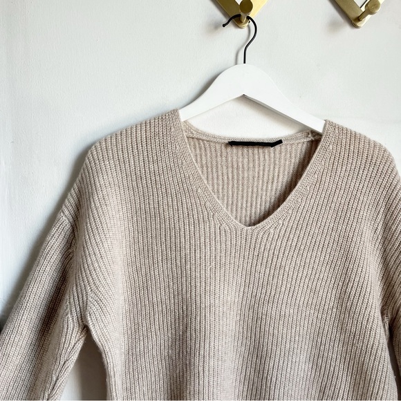 Jenni Kayne Cabin Sweater in Oatmeal - Picture 2 of 11
